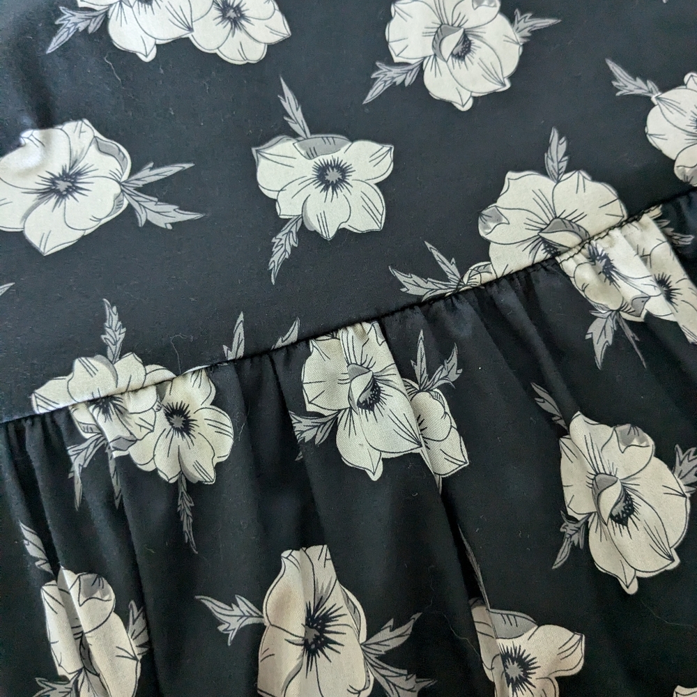 Smash + Tess Black Midi Dress with White Floral Print - Picture 6 of 6